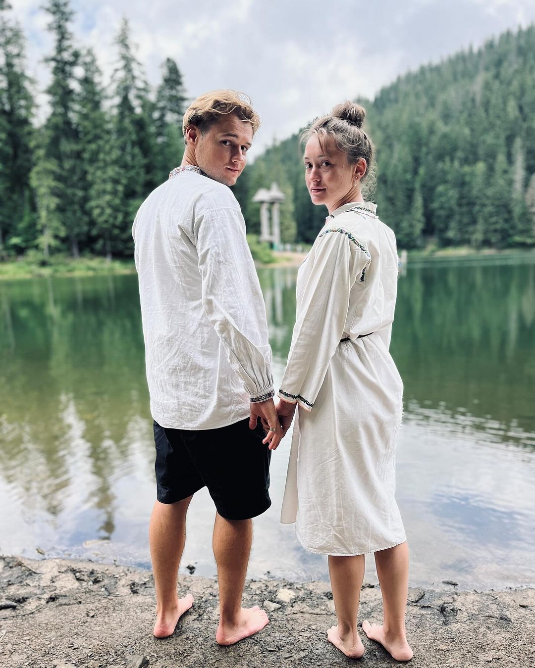 Зірка "Перших ластівок" освідчився своїй коханій: зворушливе відео